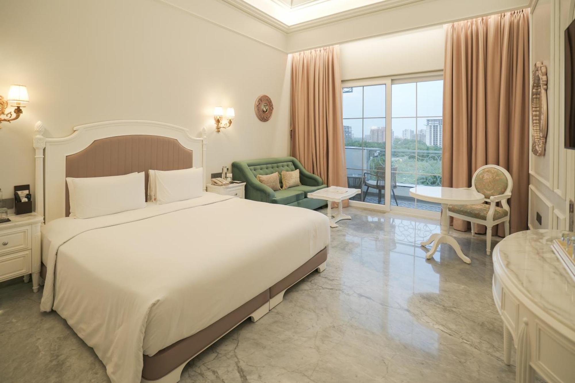 Hotel Hillock Ахмедабад Екстер'єр фото